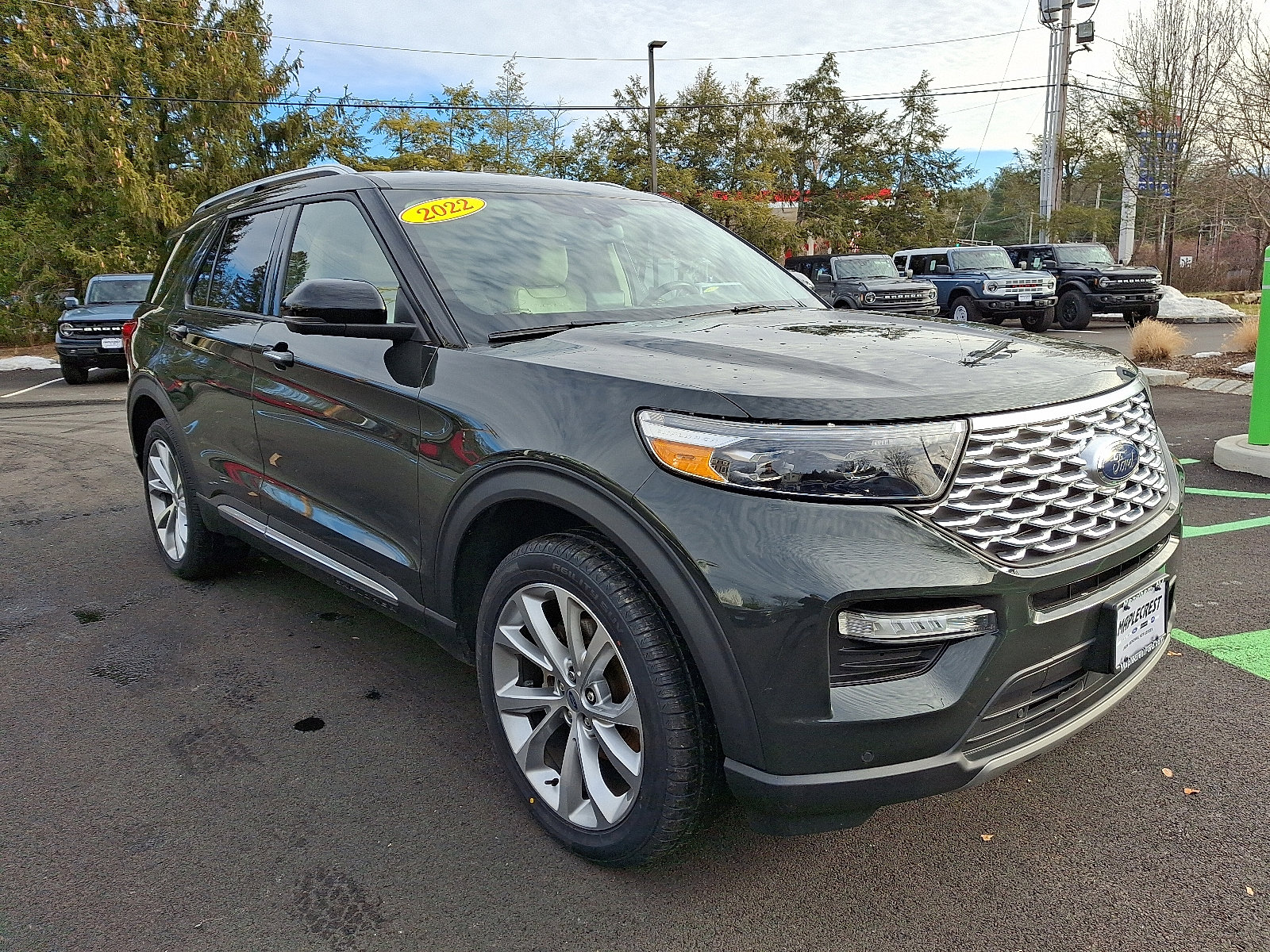 Certified 2022 Ford Explorer Platinum w/ Equipment Group 601A image 3