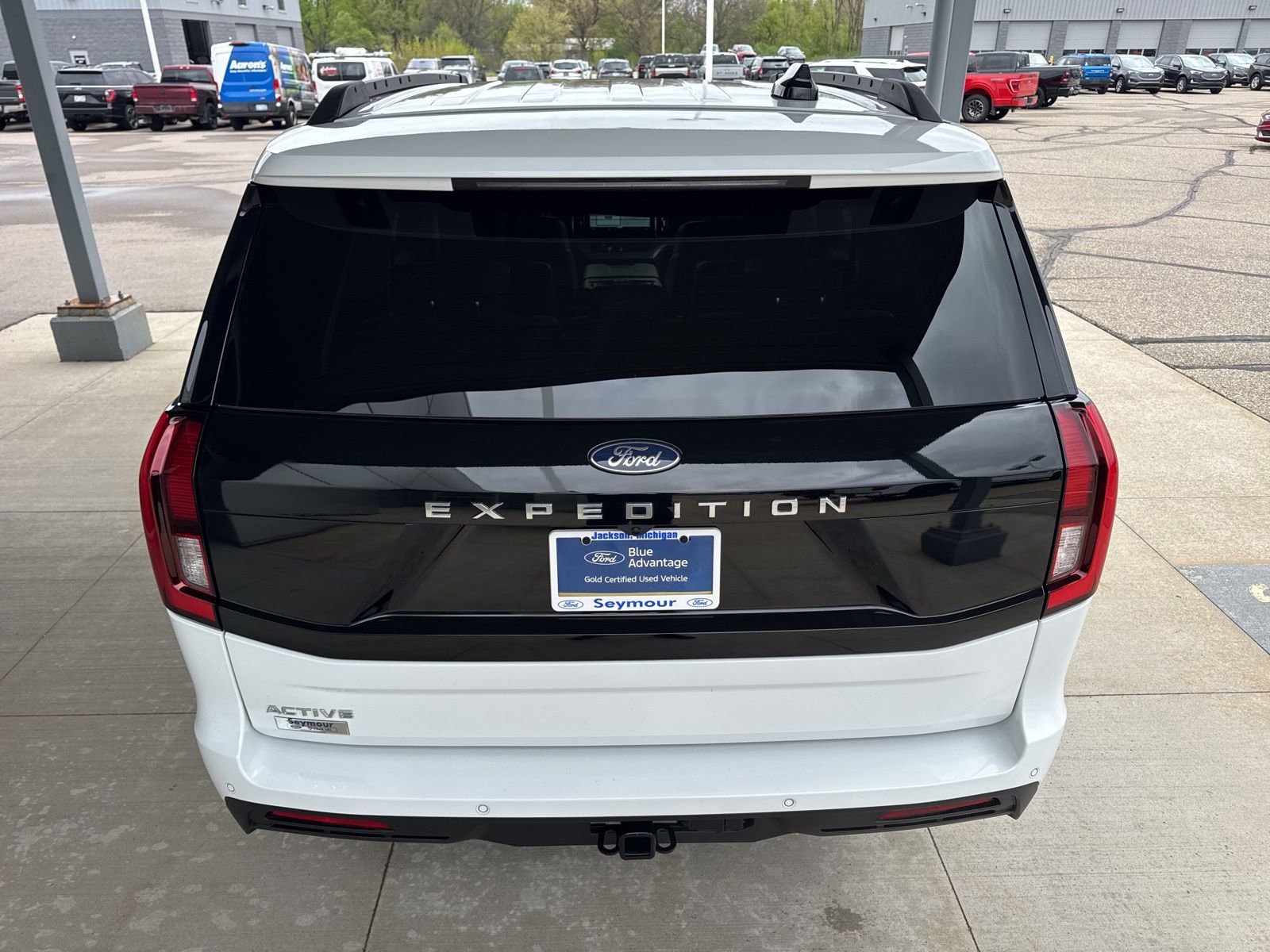 Certified 2025 Ford Expedition Active AWD/4WD image 7