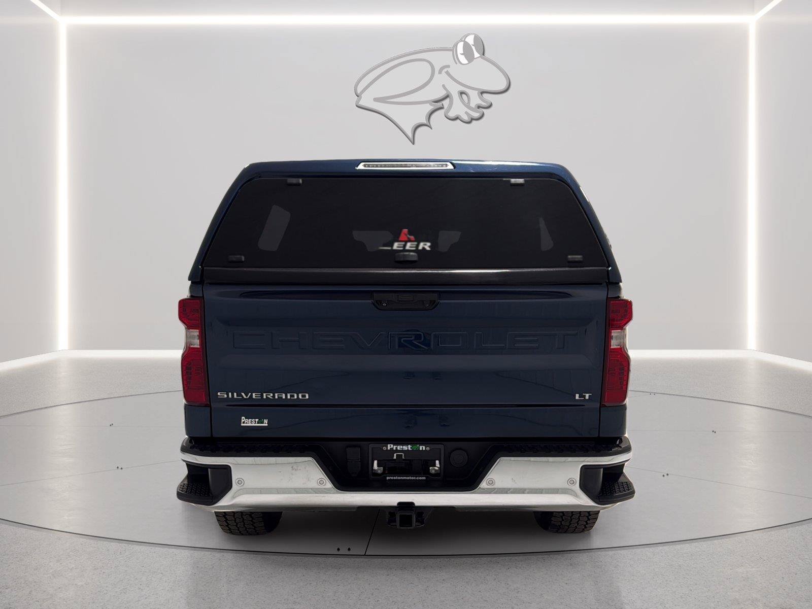 Used 2022 Chevrolet Silverado 1500 LT w/ Safety Package AWD/4WD image 4