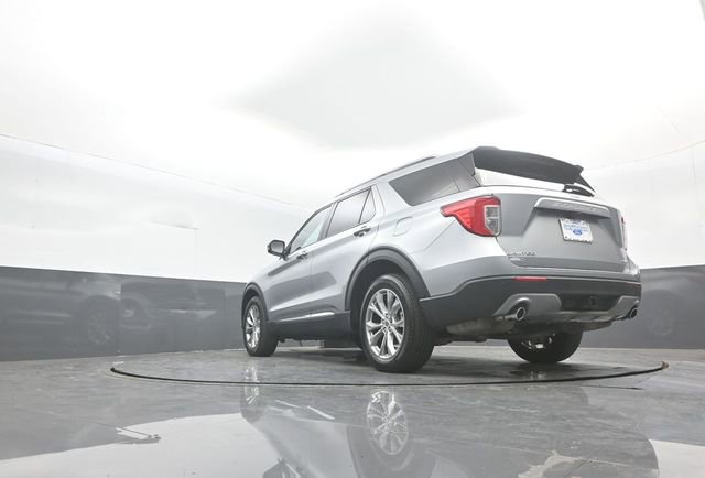 Certified 2023 Ford Explorer Limited w/ Limited Technology Package image 34