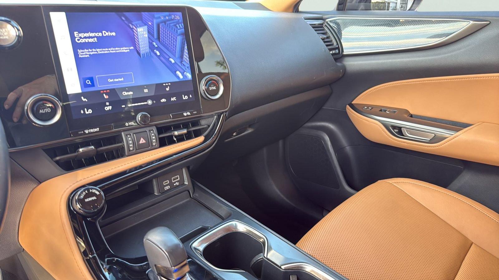 Used 2022 Lexus NX 250 FWD w/ Towing Package (2000 Lbs) image 20
