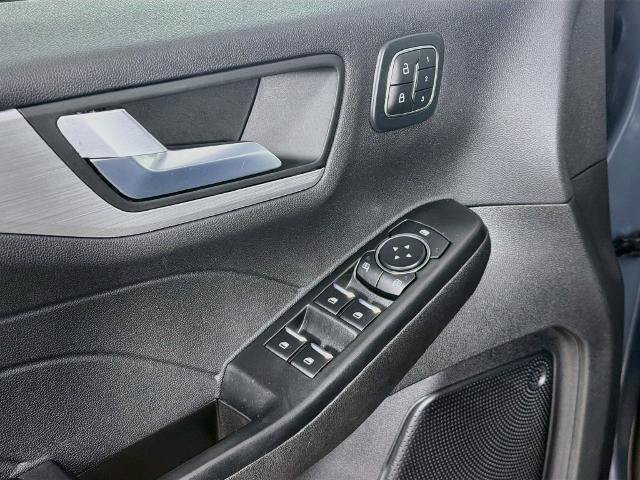 Certified 2024 Ford Escape Platinum AWD/4WD image 18