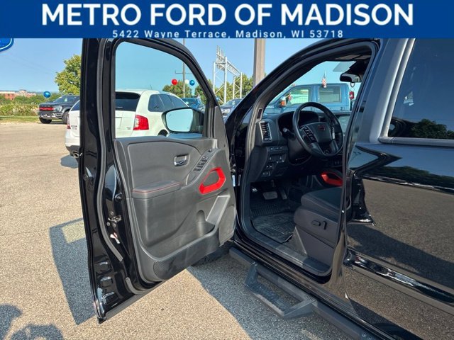 Used 2022 Nissan Frontier PRO-4X AWD/4WD image 16