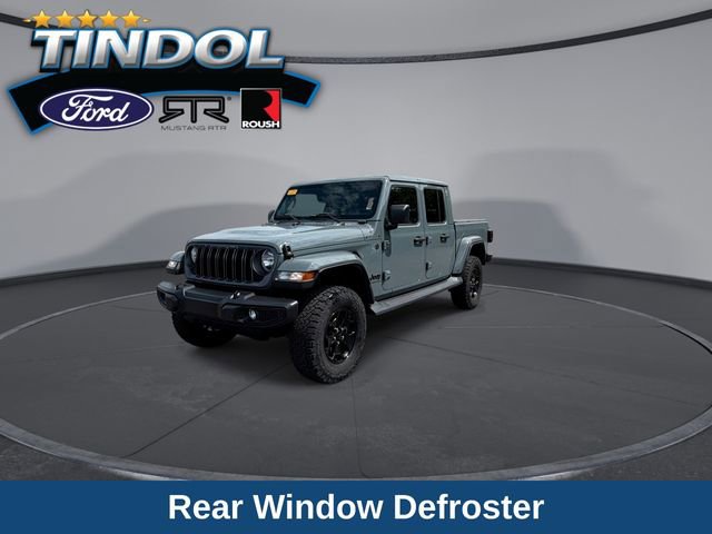 Used 2024 Jeep Gladiator Sport AWD/4WD image 4