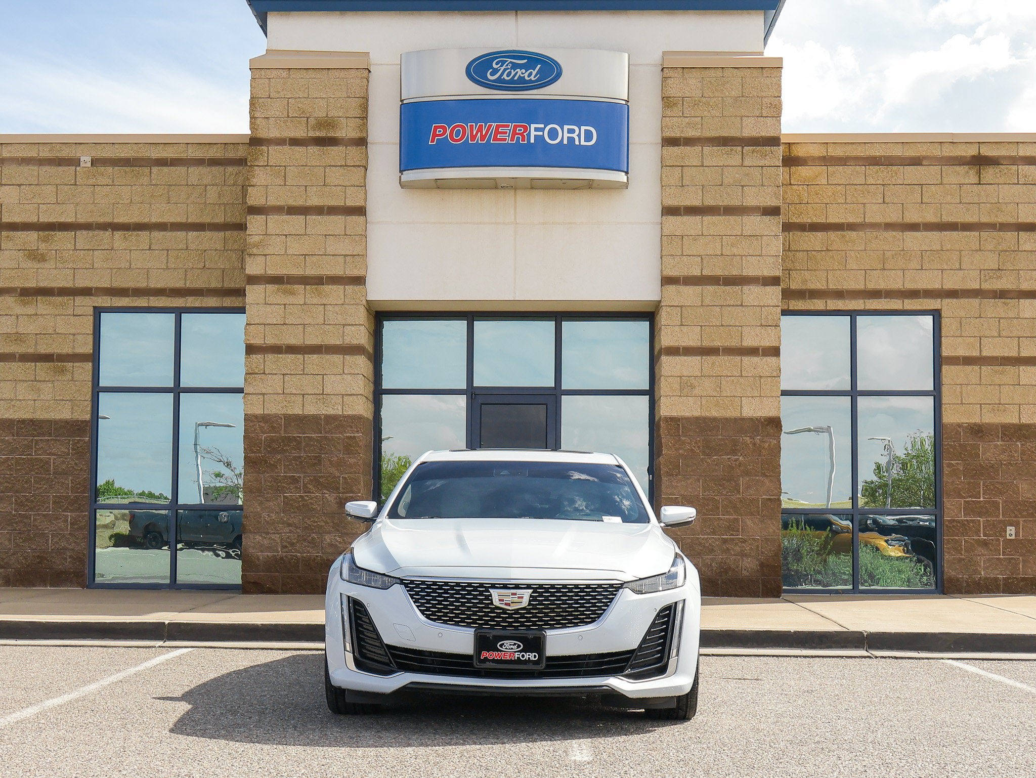 Used 2022 Cadillac CT5 Premium Luxury RWD image 3