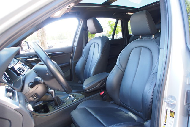 Used 2019 BMW X1 xDrive28i w/ Convenience Package AWD/4WD image 17