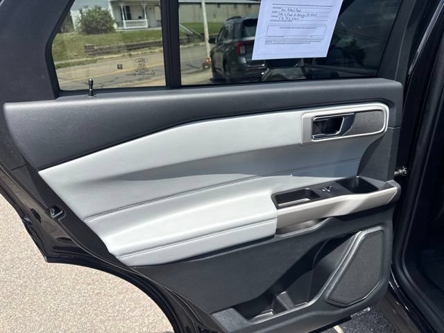 Certified 2023 Ford Explorer XLT w/ Equipment Group 202A AWD/4WD image 45