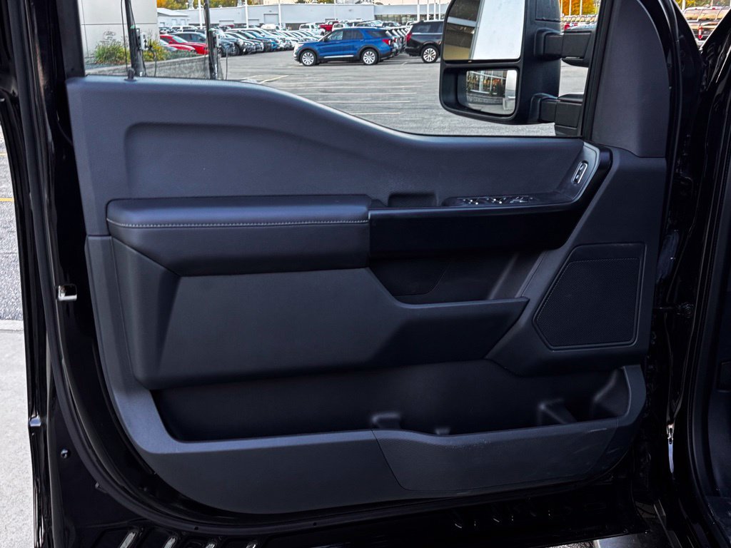 Certified 2021 Ford F150 XL w/ STX Appearance Package AWD/4WD image 8