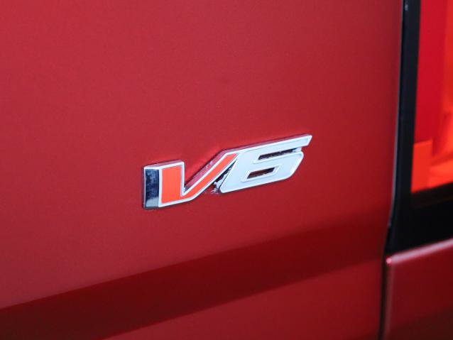 Used 2021 Chevrolet Colorado Z71 AWD/4WD image 26