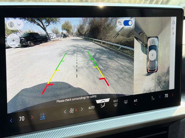 Certified 2025 Ford Explorer Platinum w/ LUX Leather Package image 29