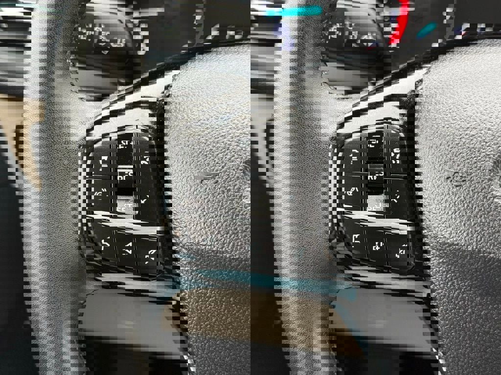 Certified 2022 Ford Escape SEL image 31