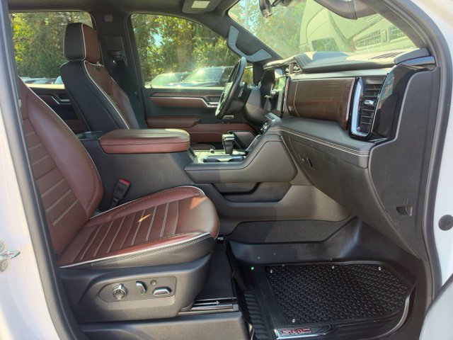 Used 2023 GMC Sierra 1500 Denali Ultimate AWD/4WD image 11