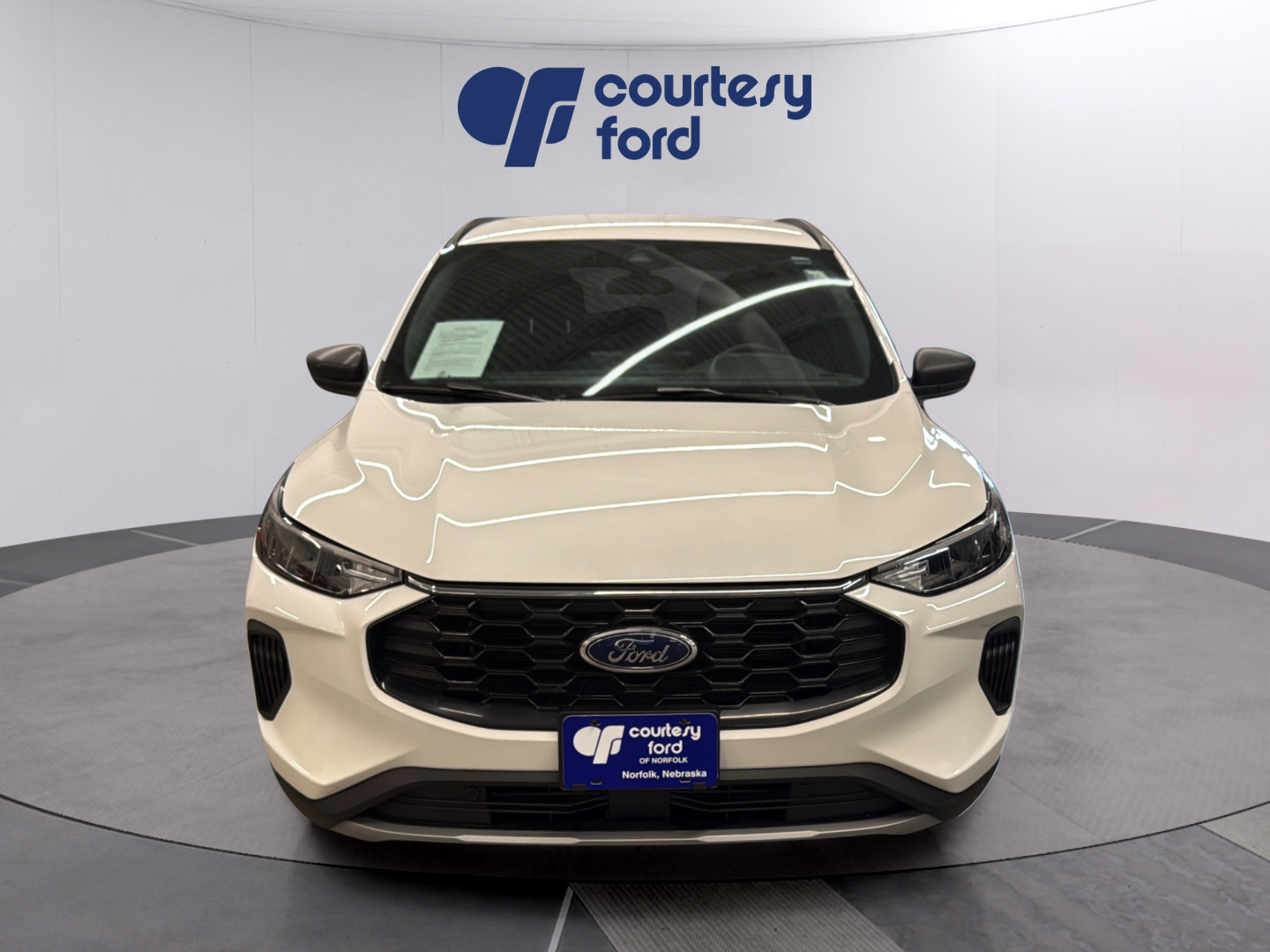 Certified 2025 Ford Escape ST-Line w/ Tech Pack #1 AWD/4WD image 2