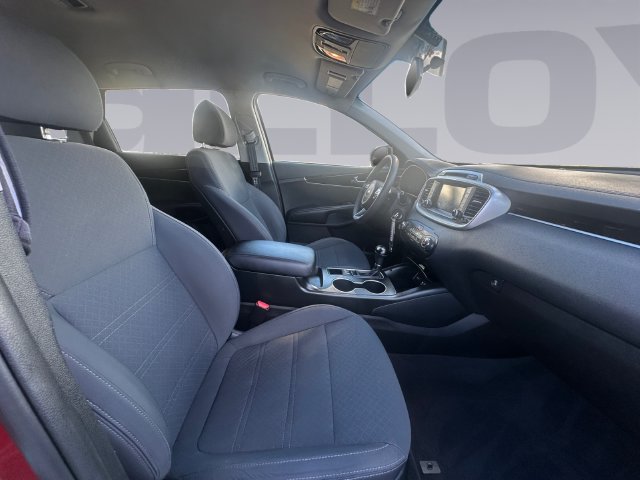 Used 2018 Kia Sorento AWD image 17