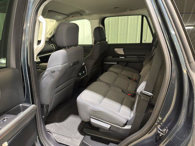 Certified 2025 Ford Expedition Active AWD/4WD image 10