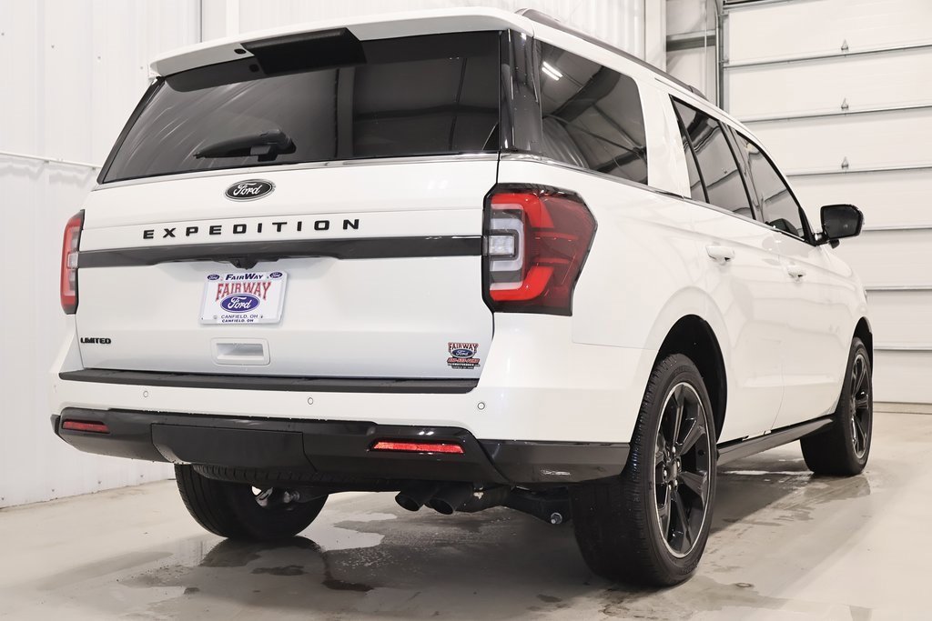 Certified 2024 Ford Expedition Limited image 10