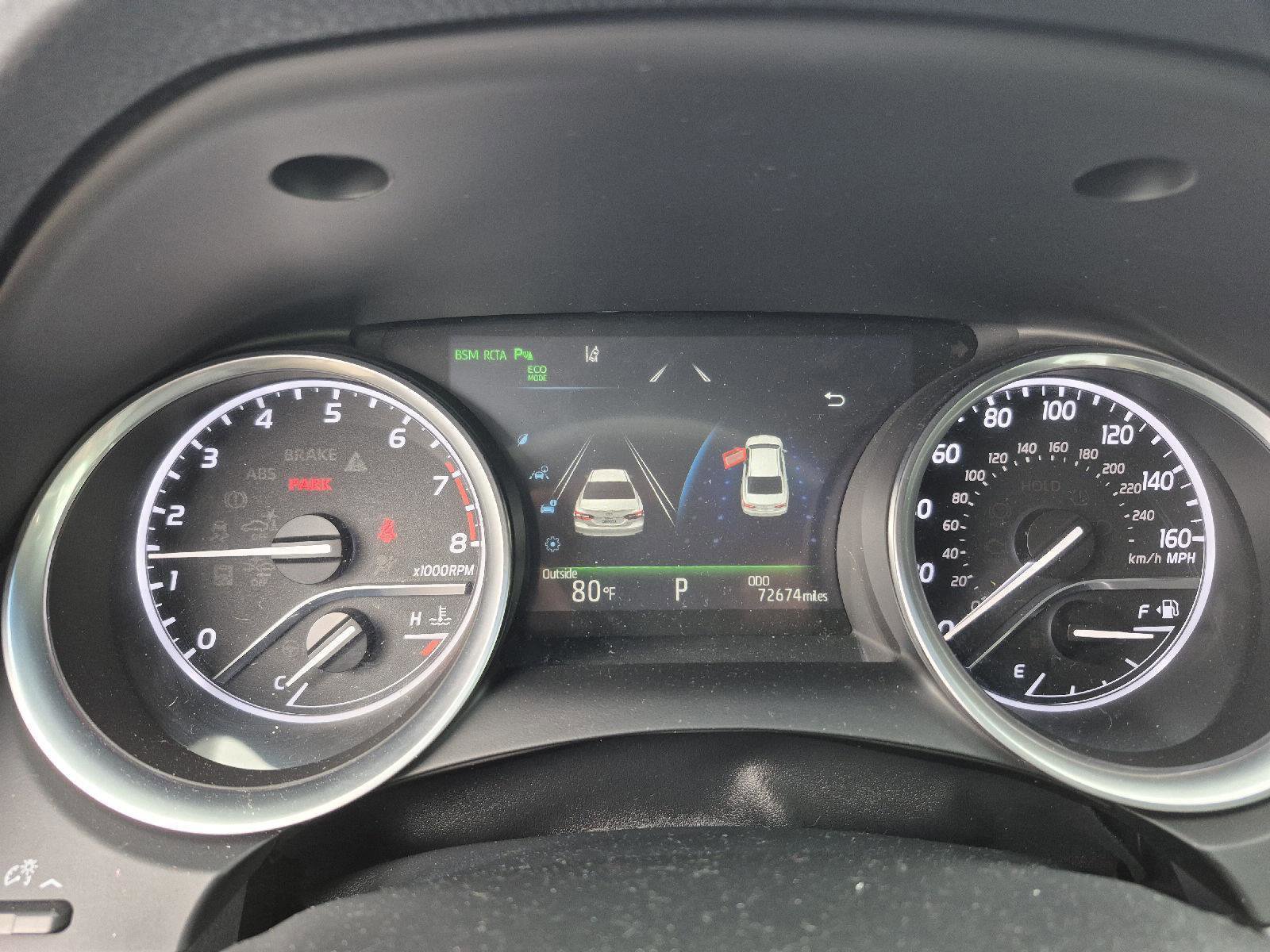 Used 2018 Toyota Camry XLE image 5