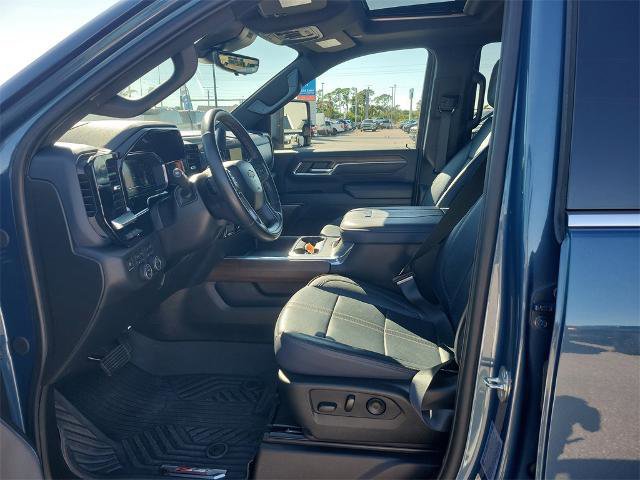 Used 2024 Chevrolet Silverado 2500 High Country w/ High Country Premium Package image 18