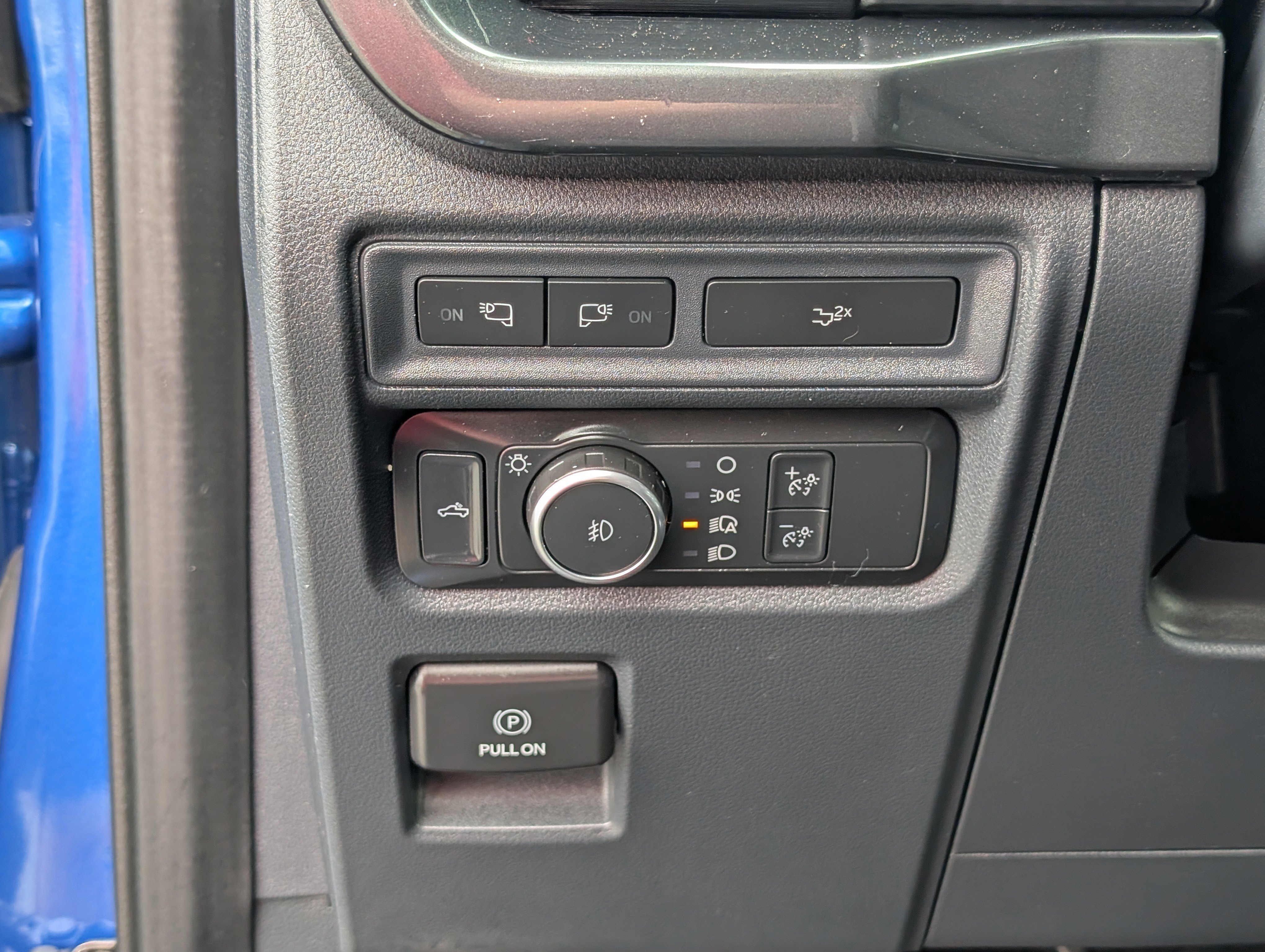 Certified 2022 Ford F150 XLT w/ Equipment Group 302A High image 19