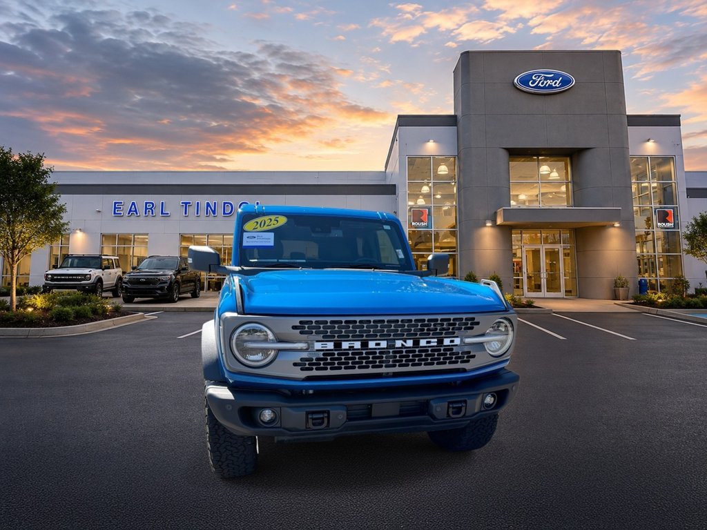 Certified 2025 Ford Bronco Badlands AWD/4WD image 2