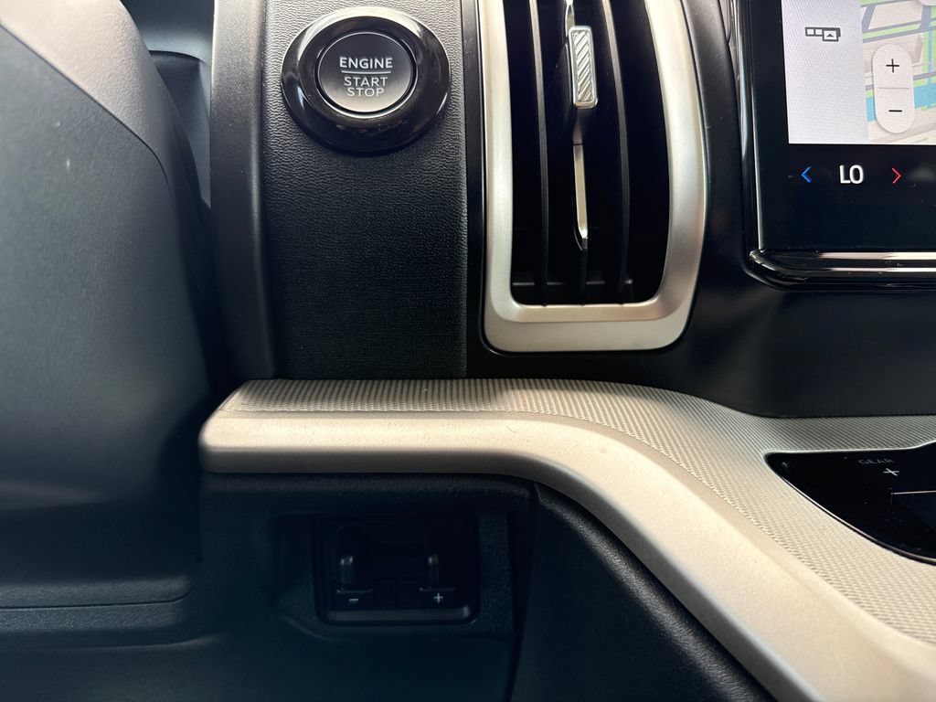 Certified 2025 Ford Expedition Active RWD image 27