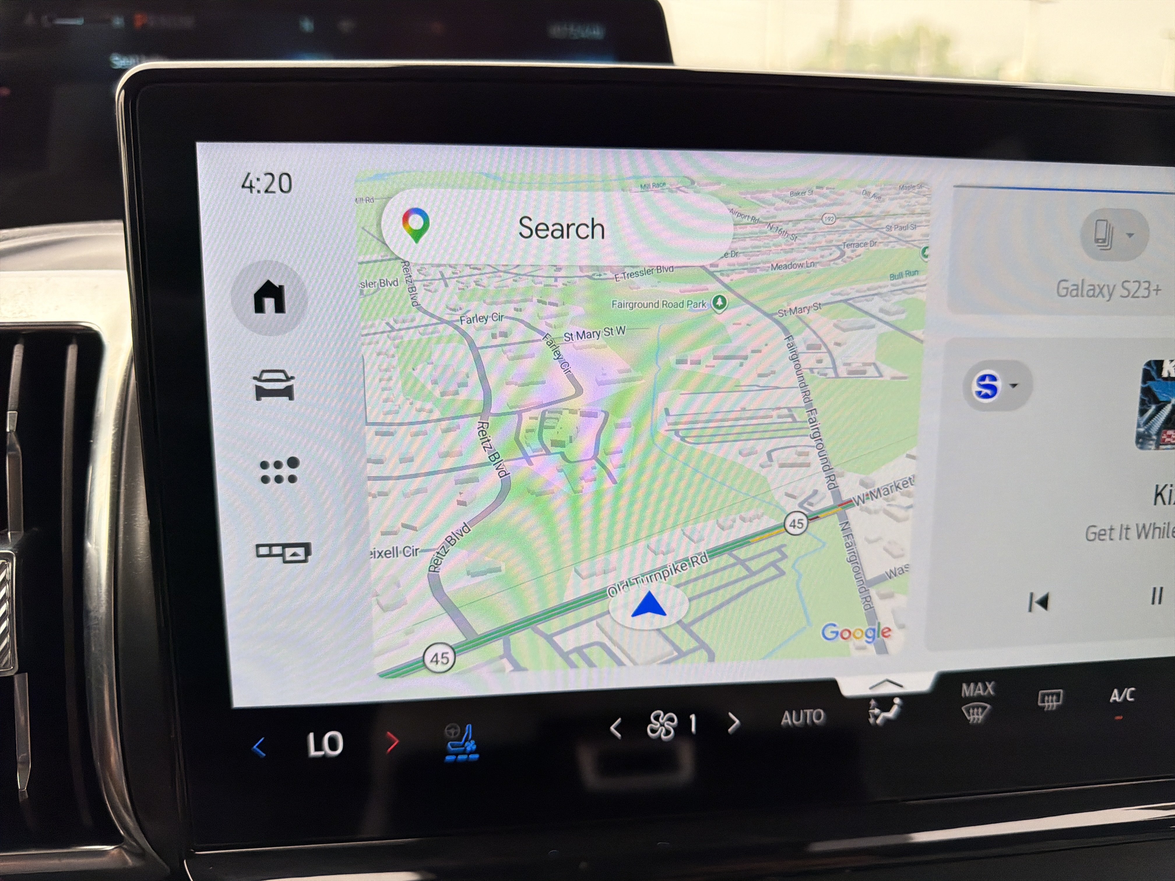Certified 2025 Ford Expedition Max Platinum w/ Driver's Package AWD/4WD image 28