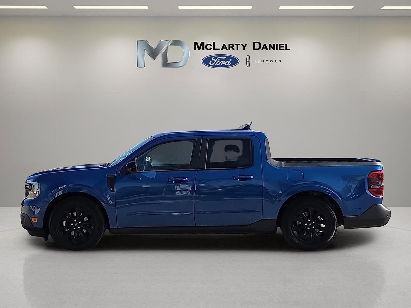 Certified 2024 Ford Maverick Lariat w/ Black Appearance Package image 3