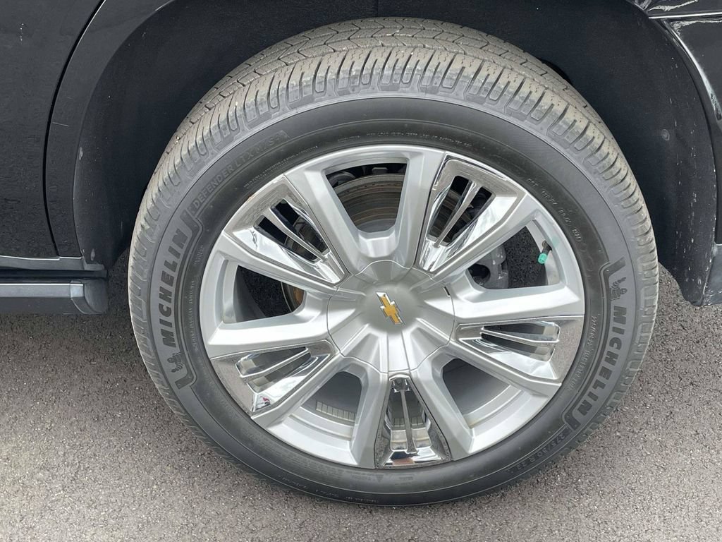 Used 2022 Chevrolet Tahoe High Country w/ Max Trailering Package AWD/4WD image 9