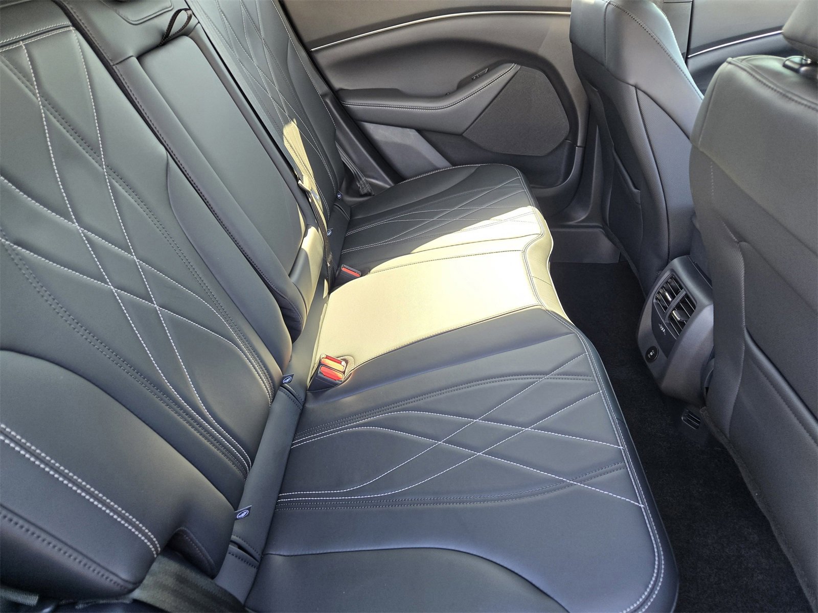 Certified 2025 Ford Mustang Mach-E Select image 29