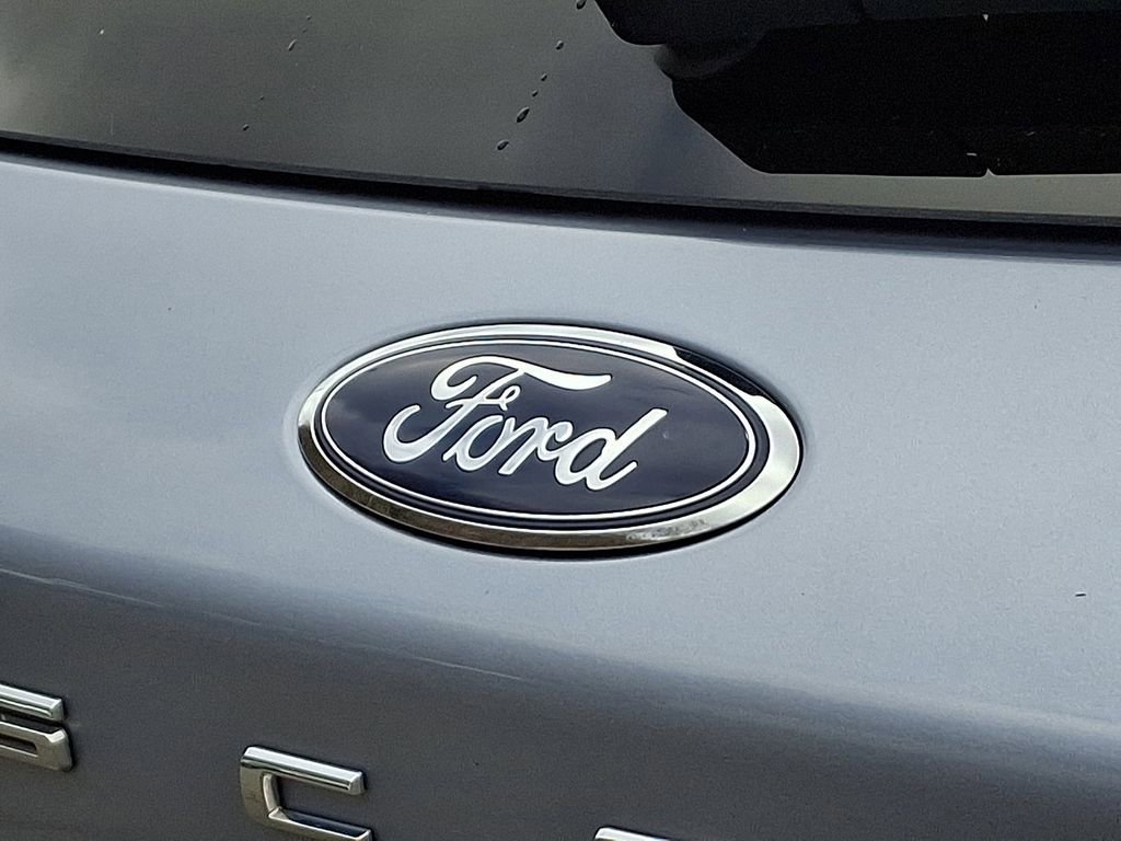 Certified 2022 Ford Escape SE w/ Cold Weather Package image 30