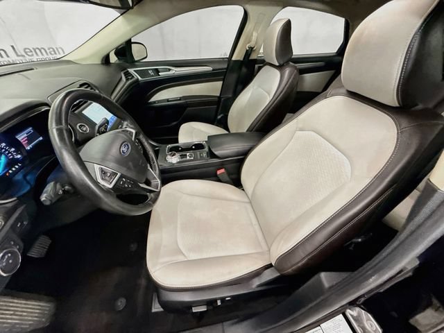 Certified 2020 Ford Fusion SE w/ Equipment Group 151A FWD image 20