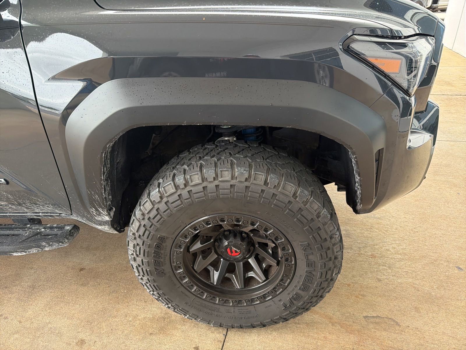 Used 2025 Toyota Tacoma TRD Off-Road image 2