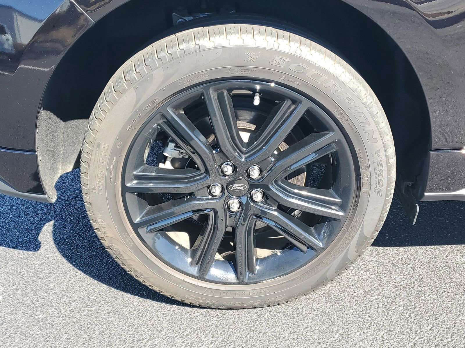 Certified 2024 Ford Edge ST-Line image 5