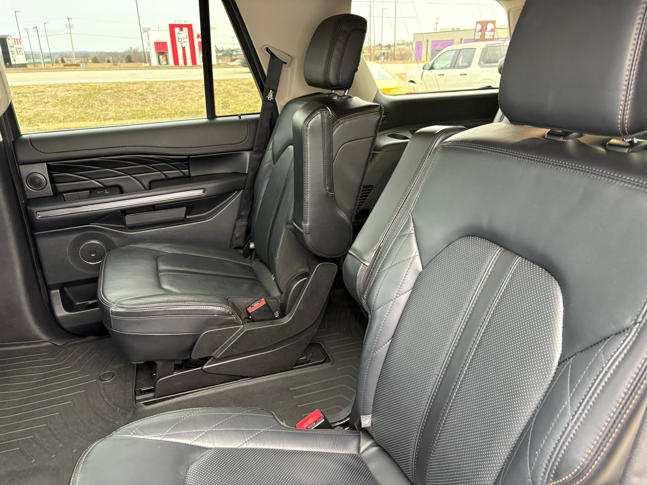 Certified 2020 Ford Expedition Platinum image 41