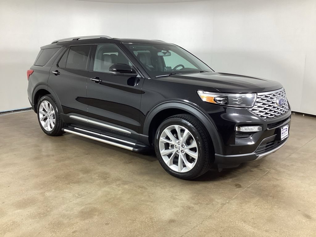 Certified 2023 Ford Explorer Platinum w/ Technology Package AWD/4WD image 5