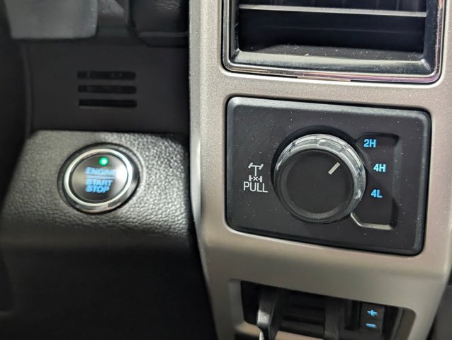Certified 2021 Ford F250 Lariat w/ Lariat Ultimate Package AWD/4WD image 11