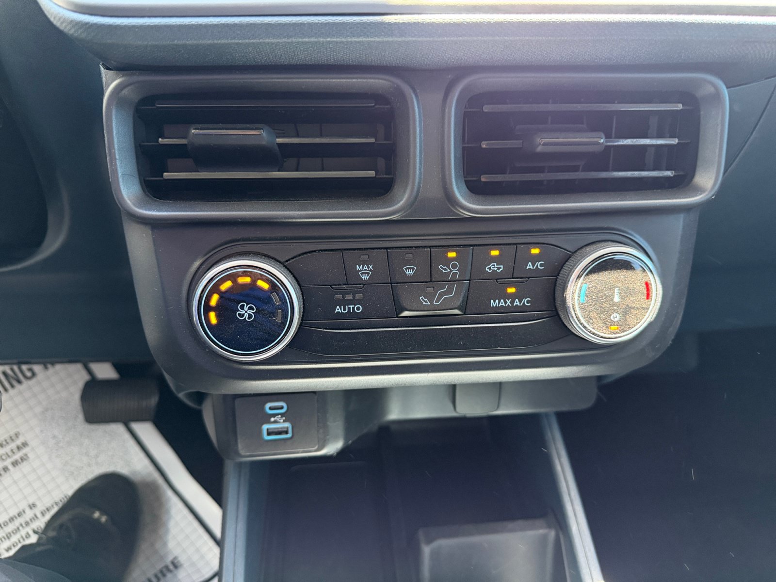 Certified 2023 Ford Maverick XLT w/ Black Appearance Package FWD image 23