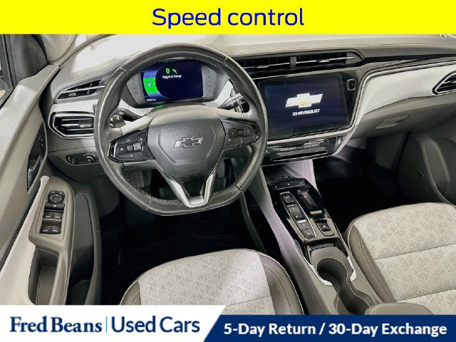 Used 2022 Chevrolet Bolt EUV Premier w/ Sun & Sound Package FWD image 29