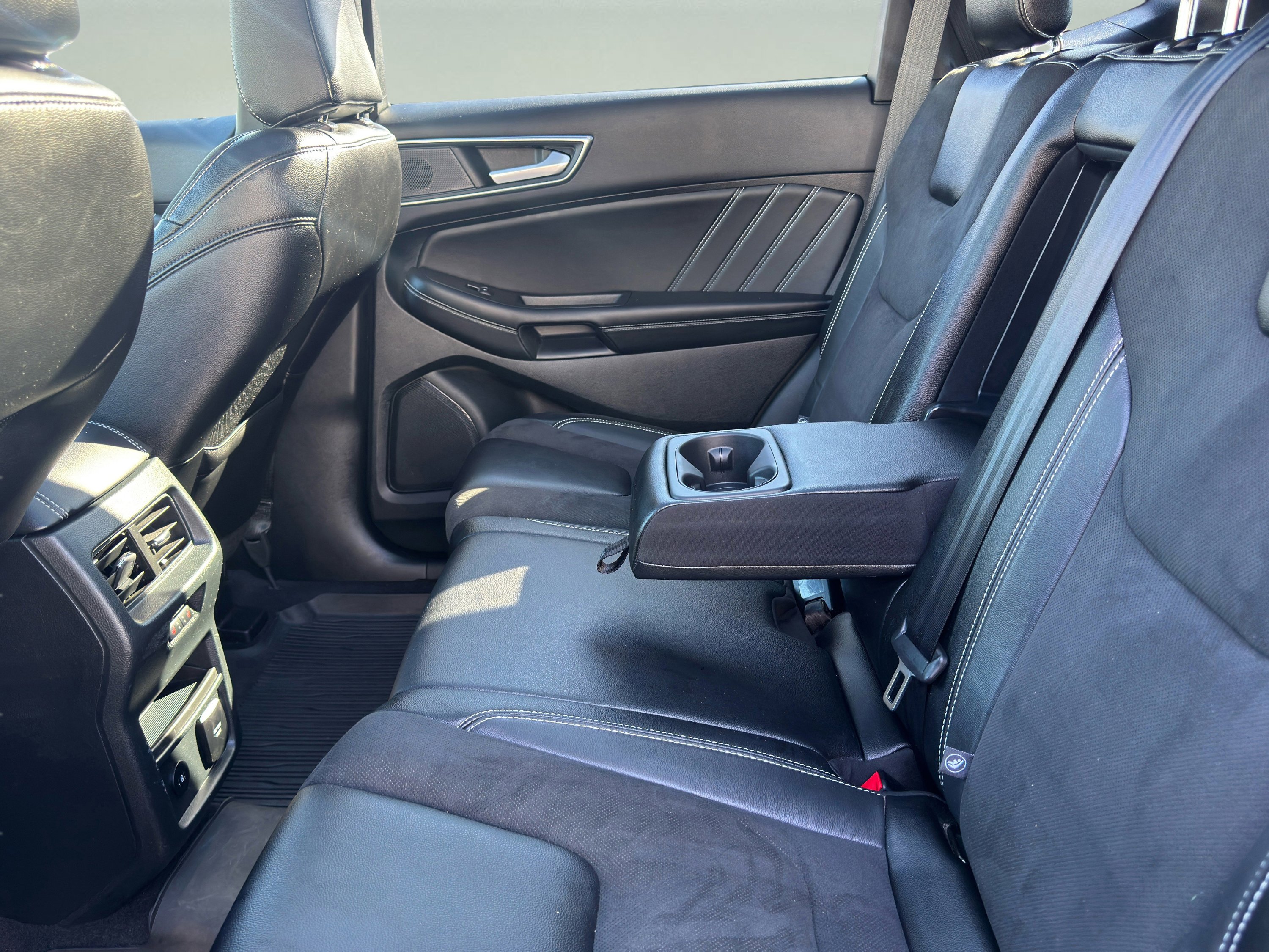 Certified 2024 Ford Edge ST w/ Equipment Group 401A image 18