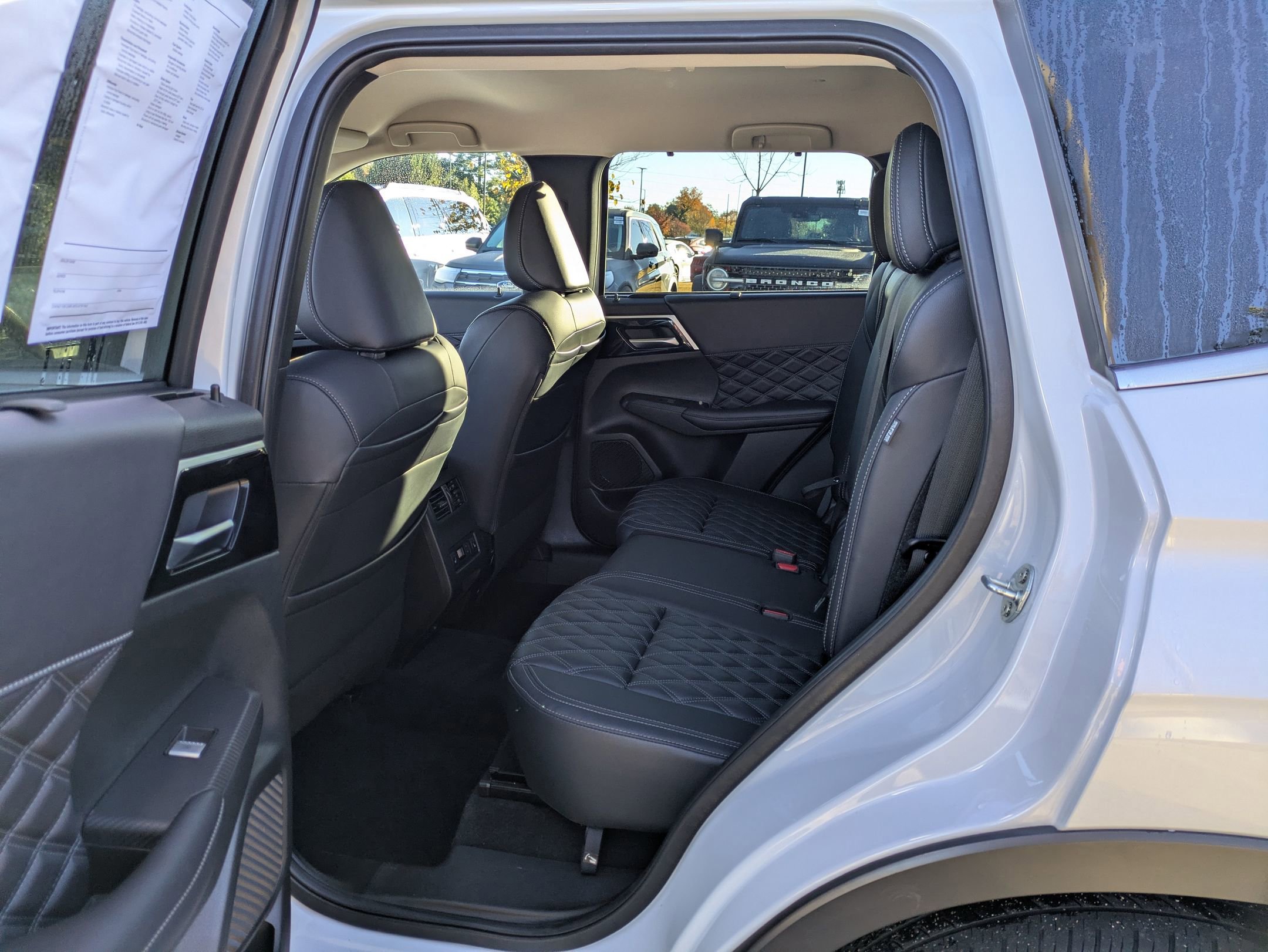 Used 2024 Mitsubishi Outlander SEL Black Edition image 29