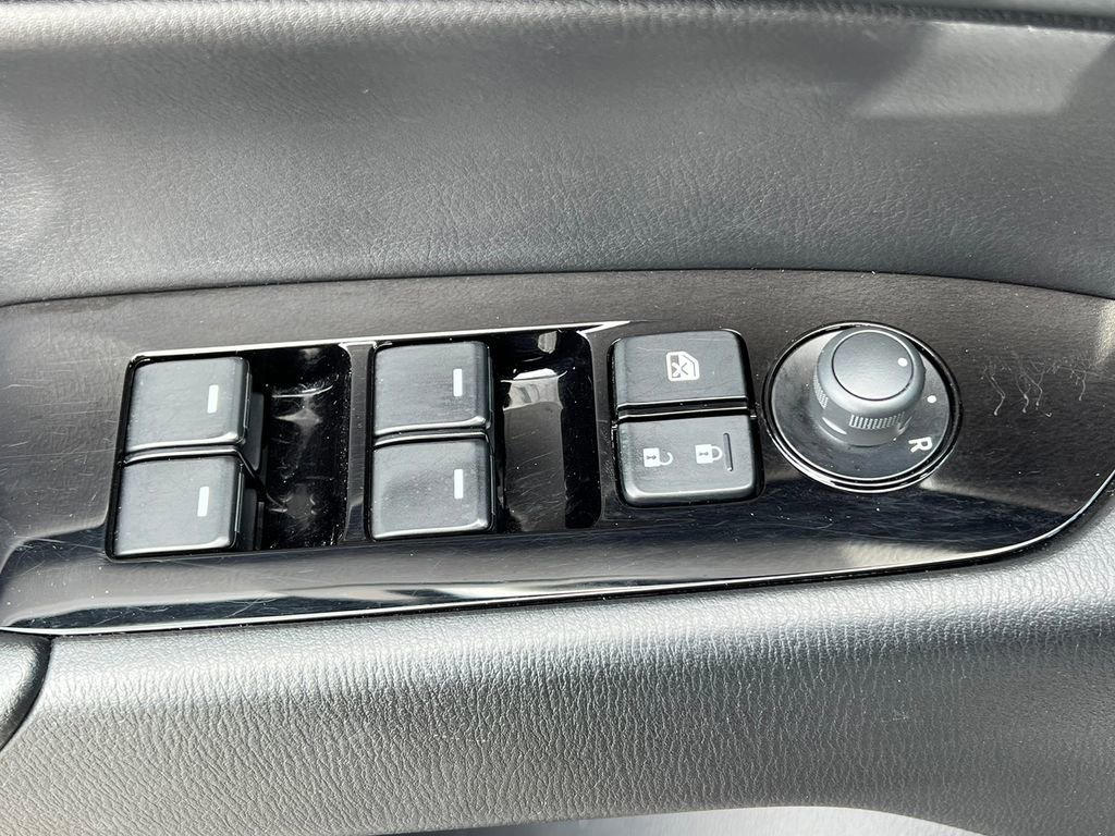 Used 2025 MAZDA CX-5 AWD 2.5 S w/ Select Package image 21