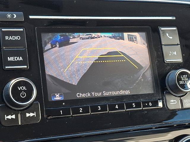 Used 2019 Honda CR-V LX image 18