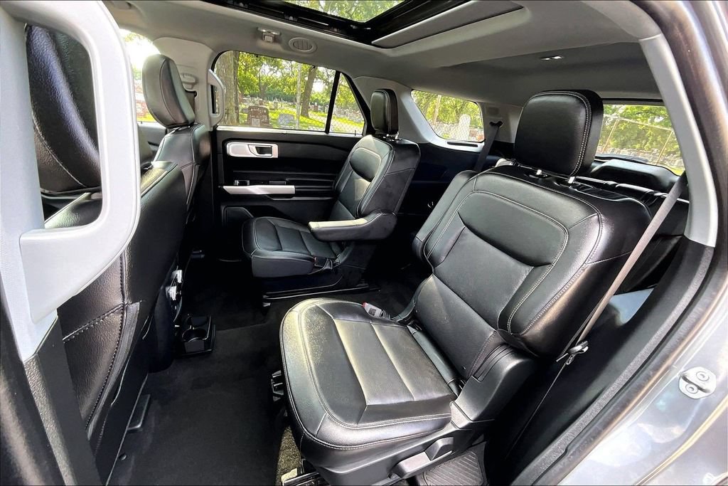 Certified 2023 Ford Explorer Limited w/ Limited Technology Package AWD/4WD image 25