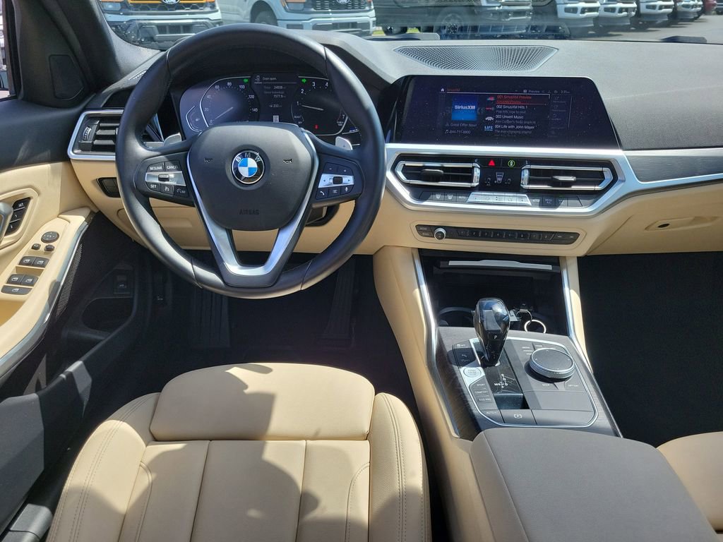 Used 2021 BMW 330i Sedan w/ Convenience Package RWD image 12
