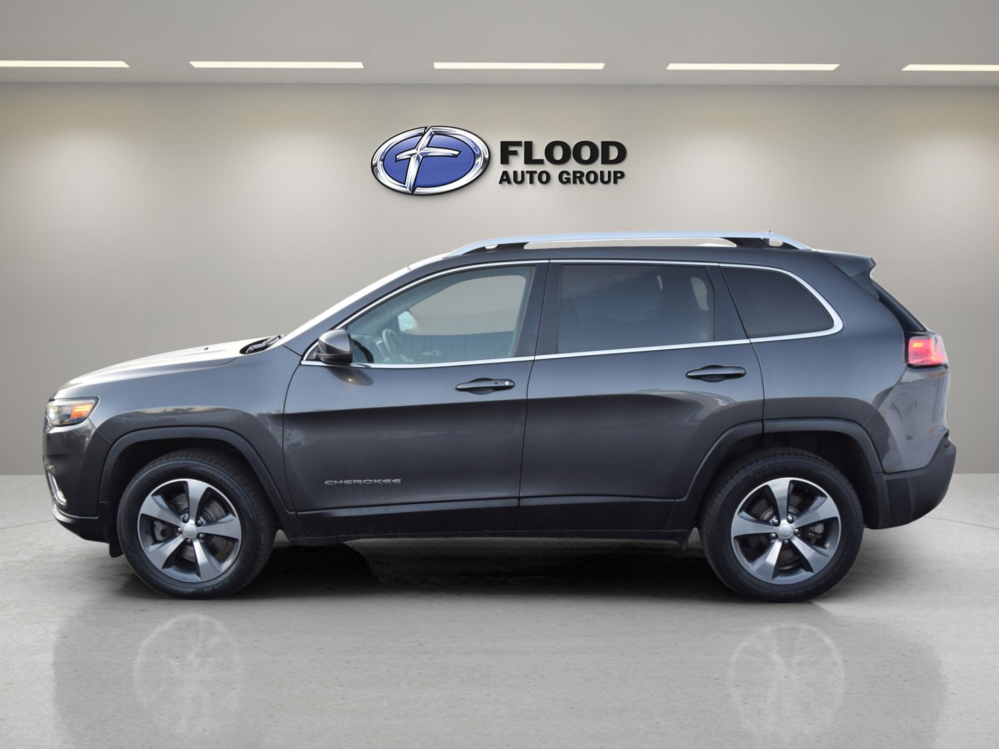 Used 2019 Jeep Cherokee Limited image 4