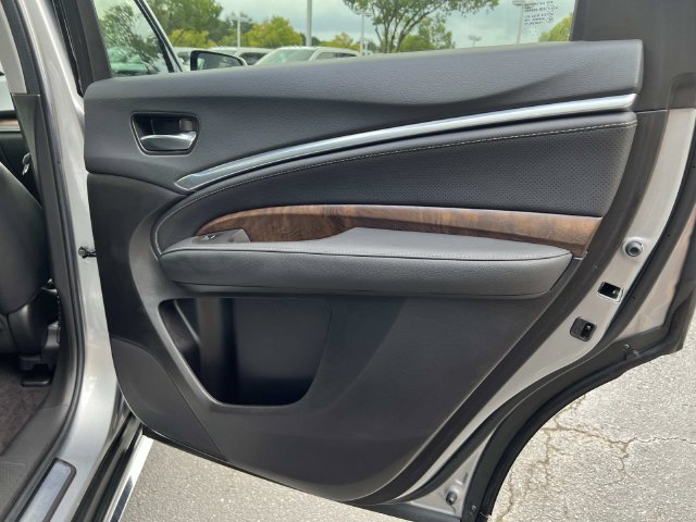 Used 2020 Acura MDX w/ Technology Package FWD image 35