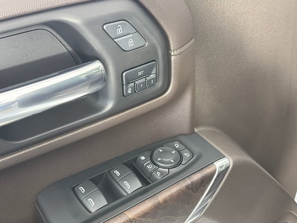Used 2023 GMC Sierra 2500 Denali w/ Denali Ultimate Package image 25
