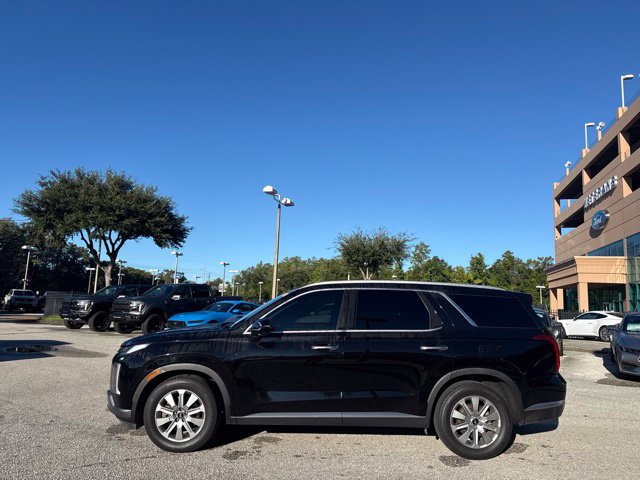 Used 2024 Hyundai Palisade SEL FWD image 2