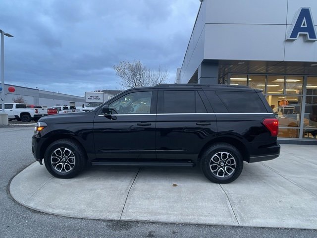 Certified 2024 Ford Expedition XLT image 2