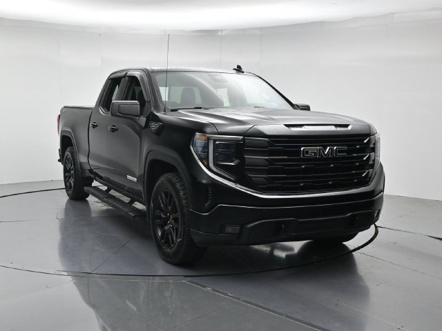 Used 2022 GMC Sierra 1500 Elevation w/ Preferred Package AWD/4WD image 4